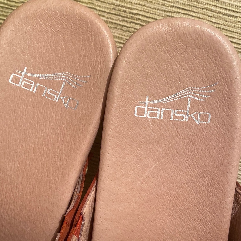 Dansko Macy Coral Leather Slide Sandals. Euro 38. Excellent Condition. - Picture 3 of 13